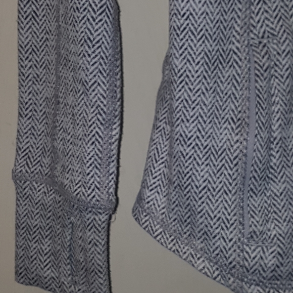 Old Navy herringbone fitted zip up - Picture 13 of 16